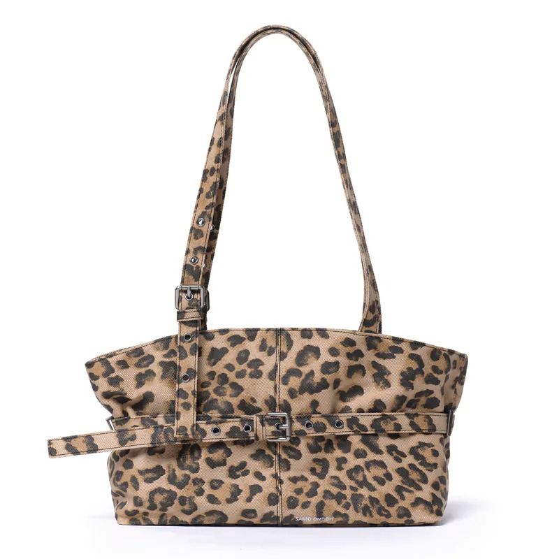 【SAMO ONDOH】 le belt bag M / 追跡付 le belt bag M goat lime