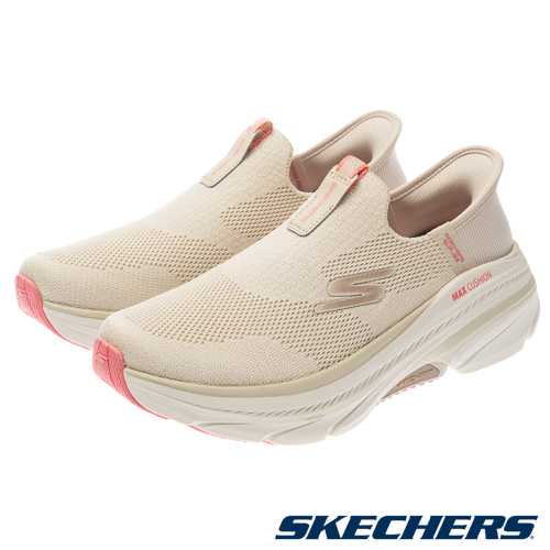 SKECHERS 女慢跑系列瞬穿舒適科技GO RUN MAX CUSHIONING ARCH FIT 2.0