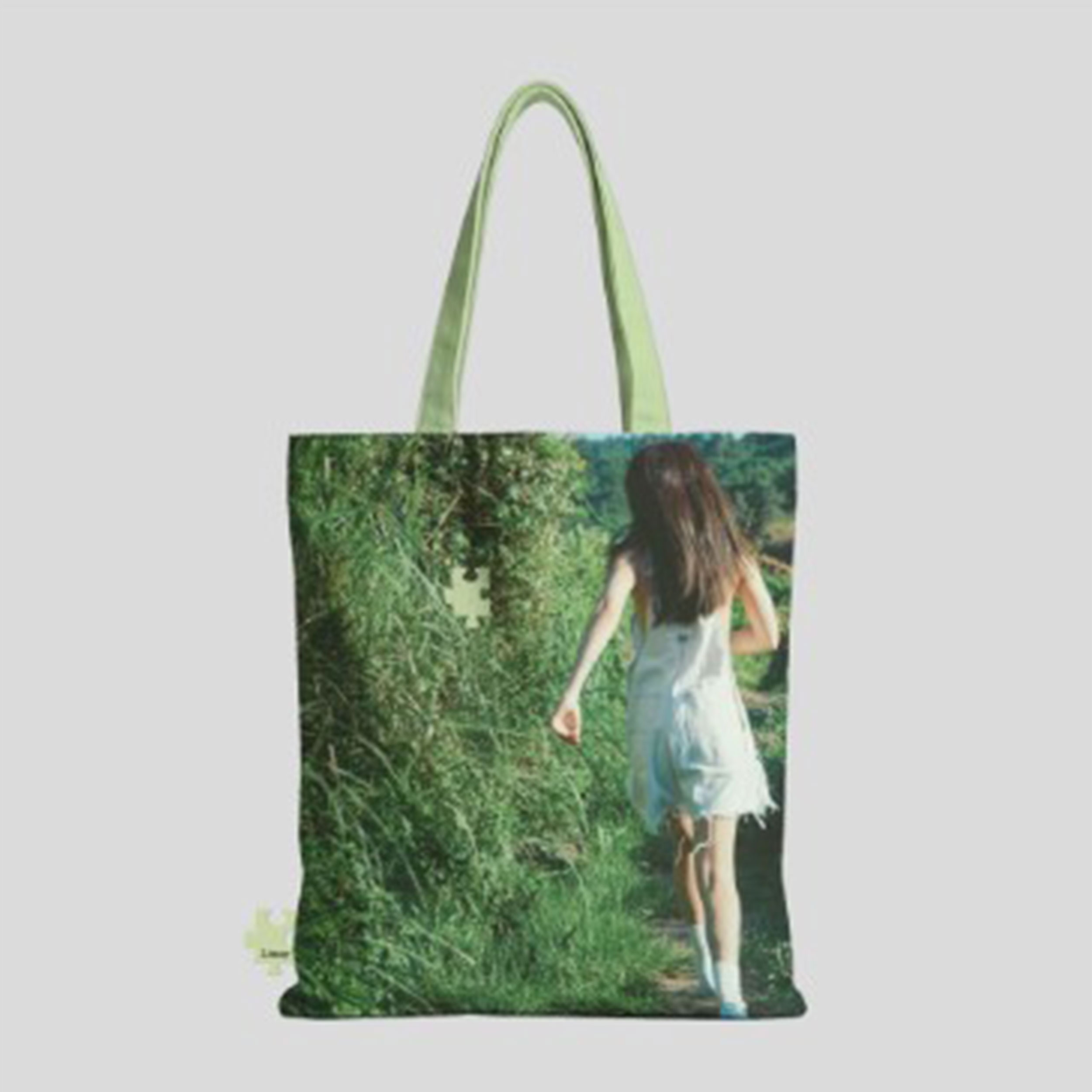 MERCHANDISE] JENNIE PHOTO EXHIBITION GREEN TOTE BAG | Popular