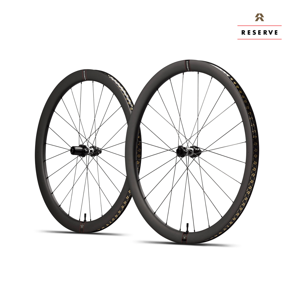 reserve 40/44 DT370 前後セット SHIMANOフリー reserve 40/44 DT370 前後セット SHIMANOフリー Reserve 40|44