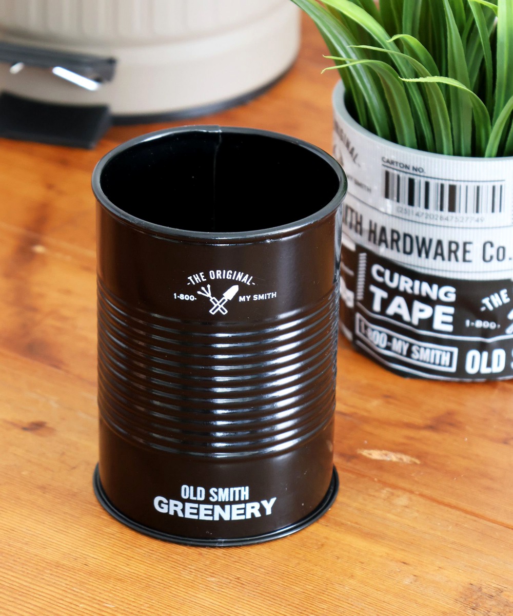 niko and品牌OLD SMITH鐵罐造型擺飾筆筒-三色-174461