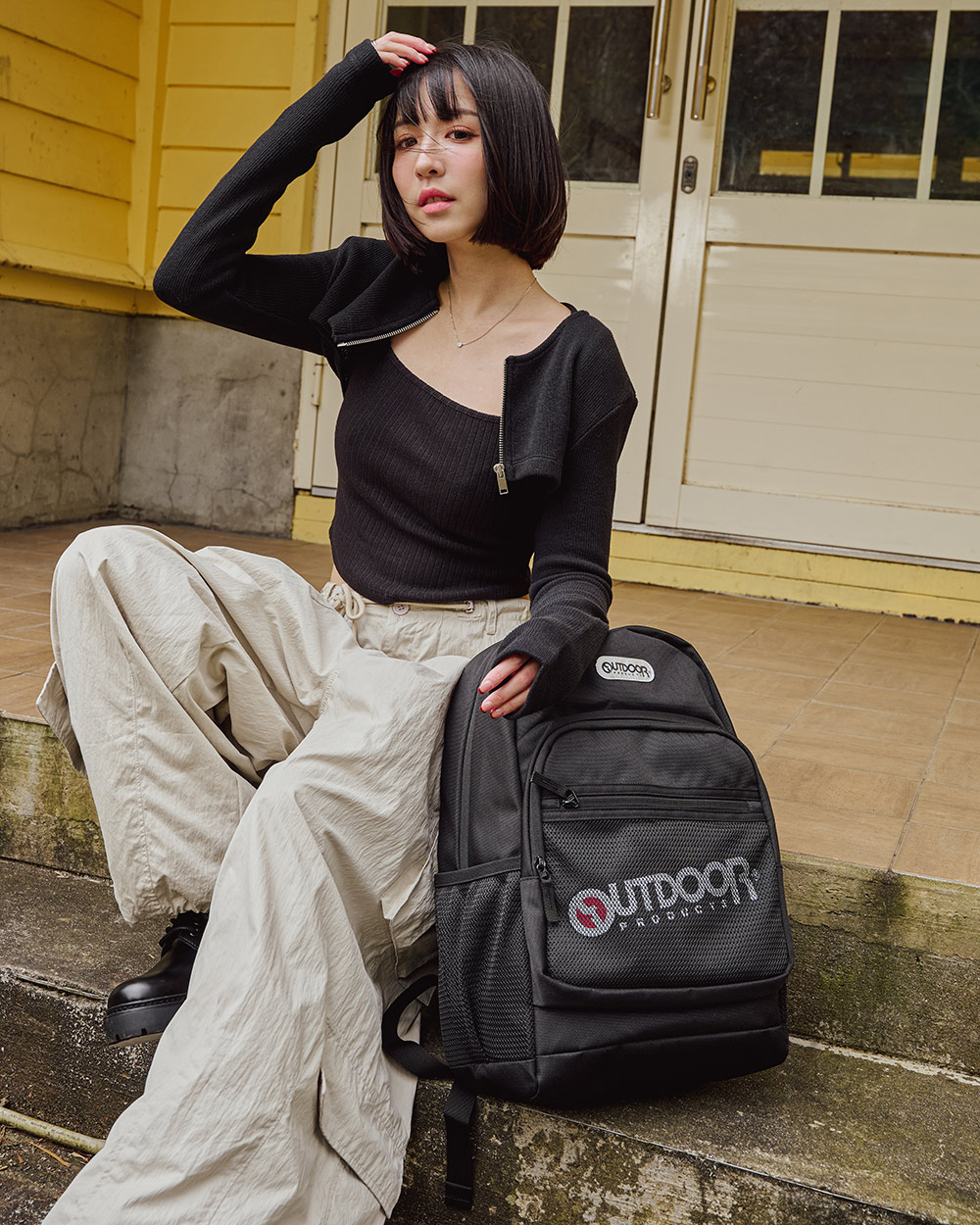 【OUTDOOR】率性學院-14吋電腦後背包-黑色 OD211021BK