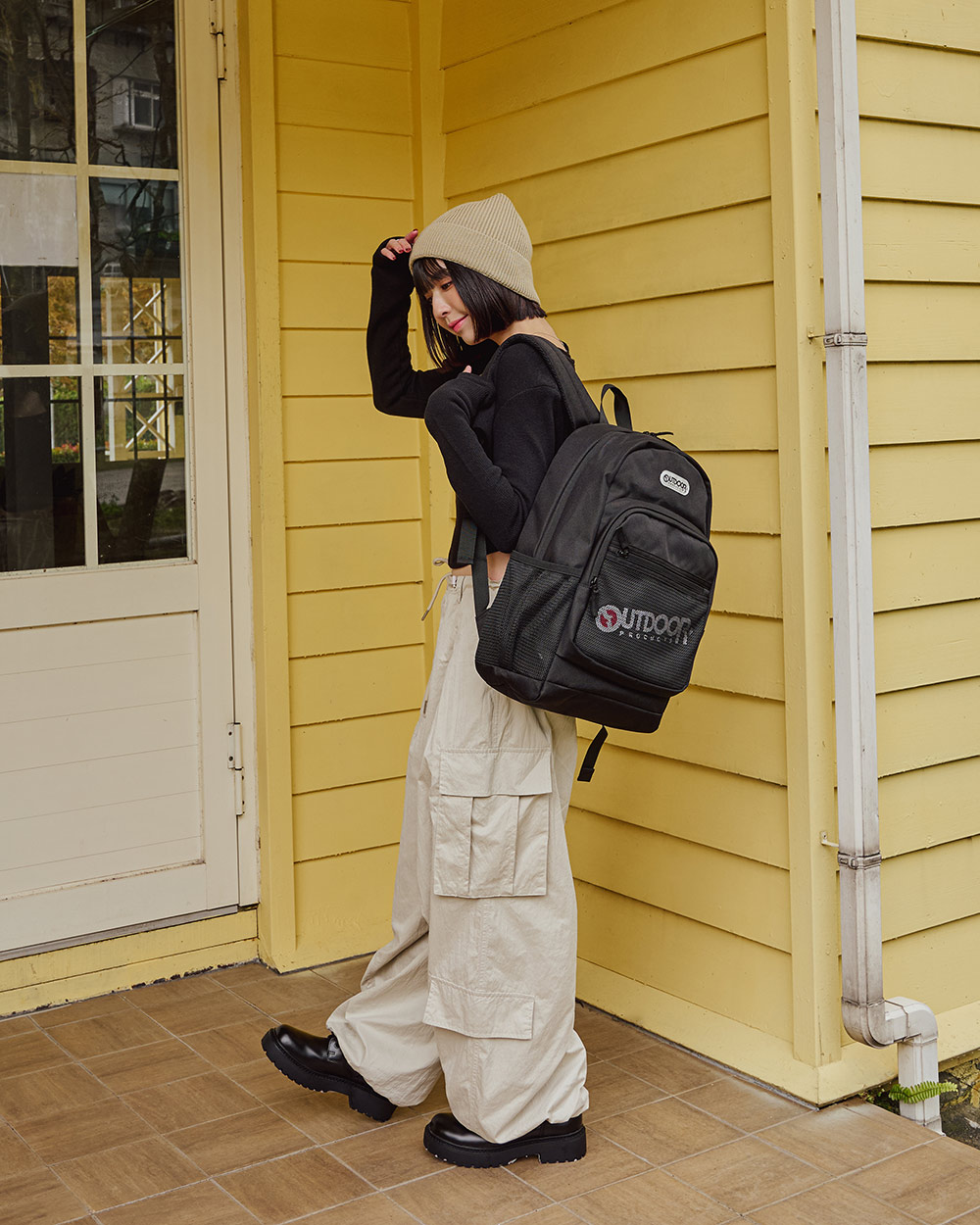 【OUTDOOR】率性學院-14吋電腦後背包-黑色 OD211021BK