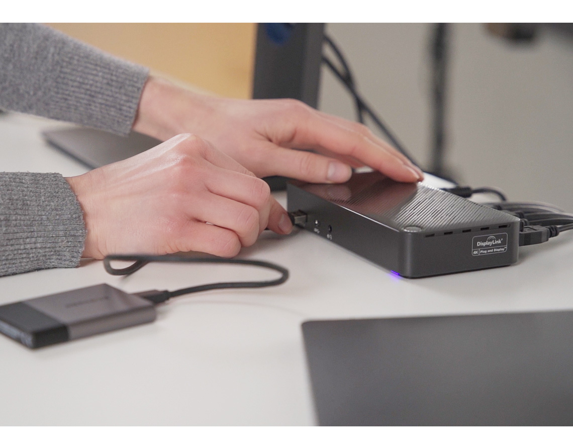 Targus Universal USB-C™ DV4K Docking Station 多功能擴充埠, 黑
