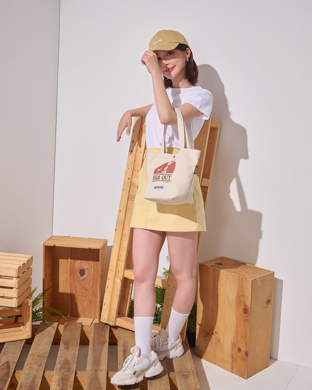 【OUTDOOR】史努比SNOOPY-音樂祭帆布手提袋-米色 ODP23S06BG