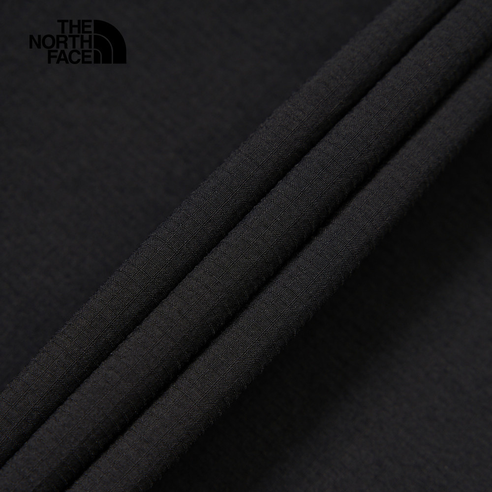 The North Face北面男款黑色吸濕排汗涼感縮口褲｜8CQMJK3