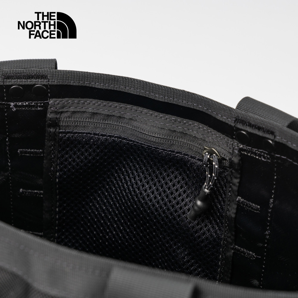 The North Face北面男女款黑色休閒側肩兩用背包｜3KZU53R