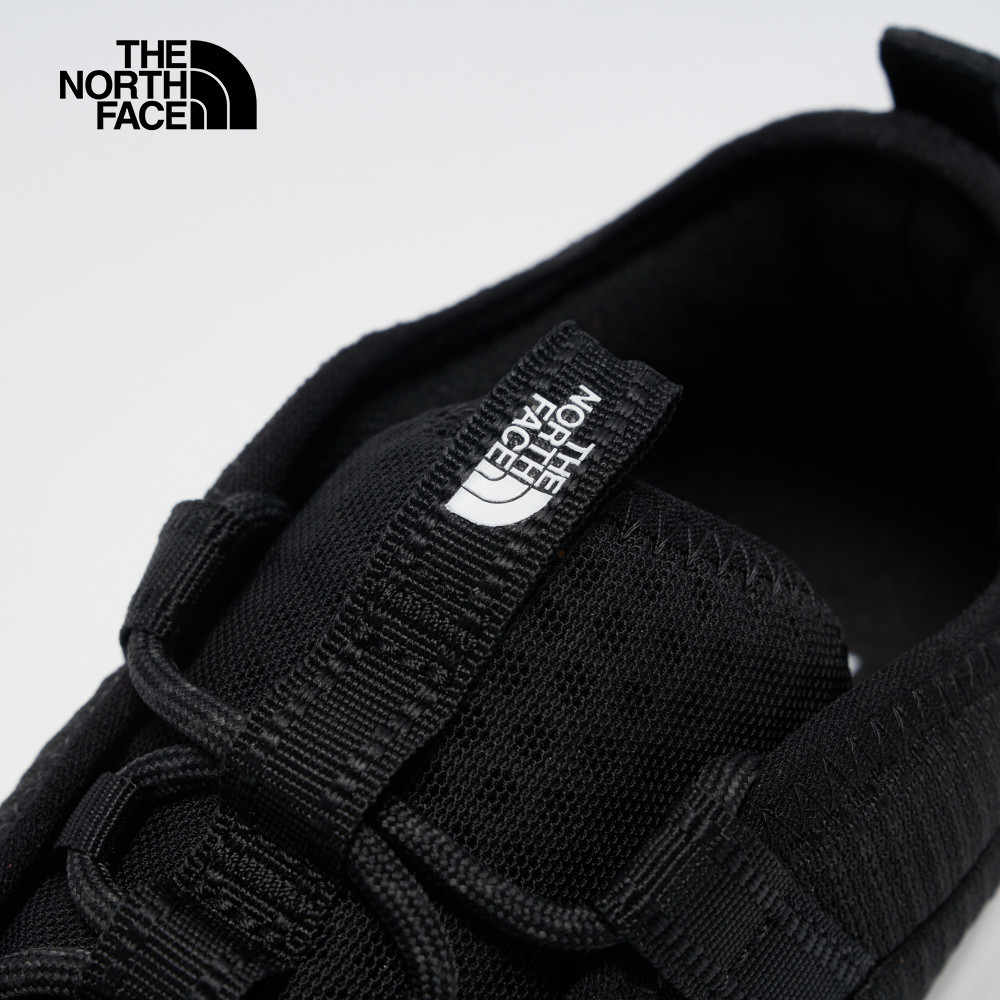 The North Face北面女款黑色舒適透氣抓地耐磨運動鞋｜8A9BKY4