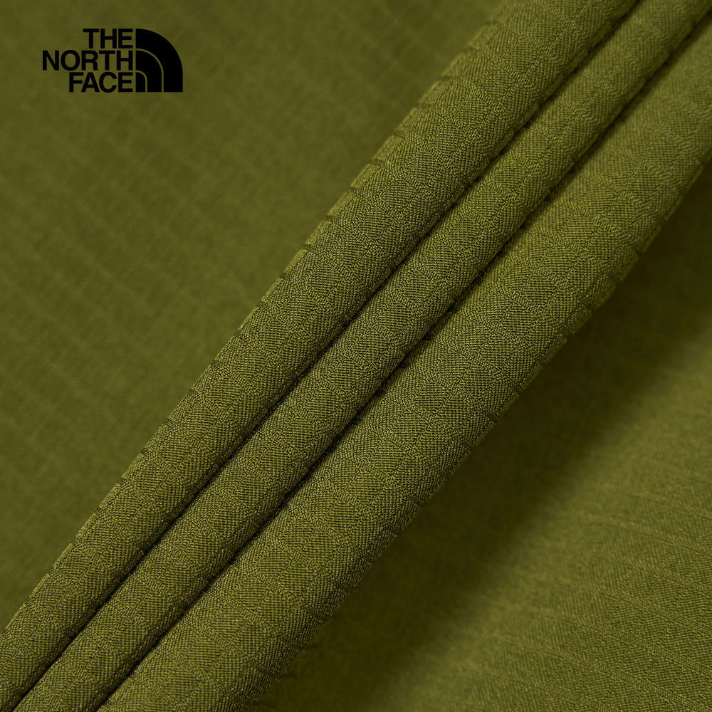 【10/26 00點限時搶購】The North Face北面男款綠色吸濕排汗防潑水透氣短褲｜83S44OS