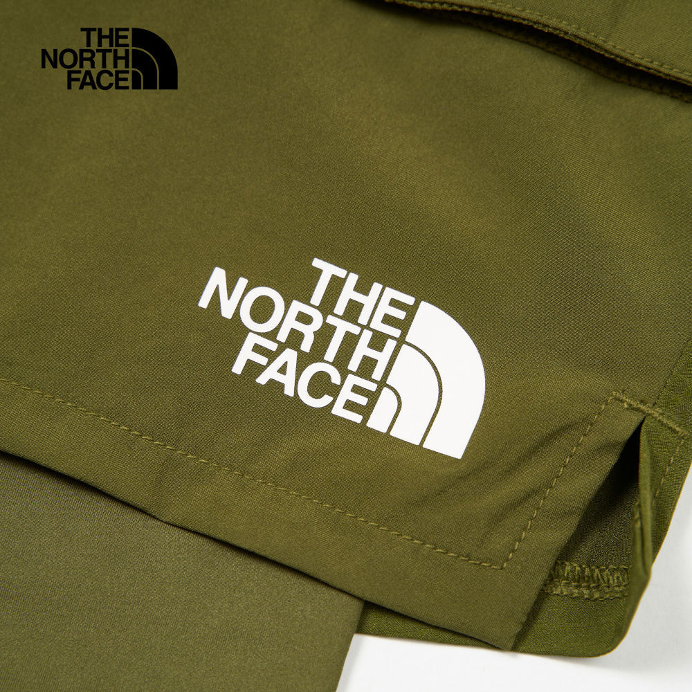 【10/26 00點限時搶購】The North Face北面男款綠色吸濕排汗防潑水透氣短褲｜83S44OS