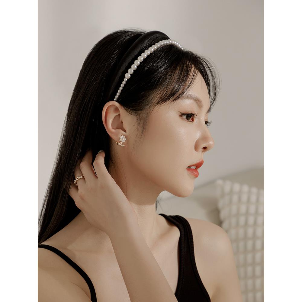 小香風緞面珍珠澎澎髮箍