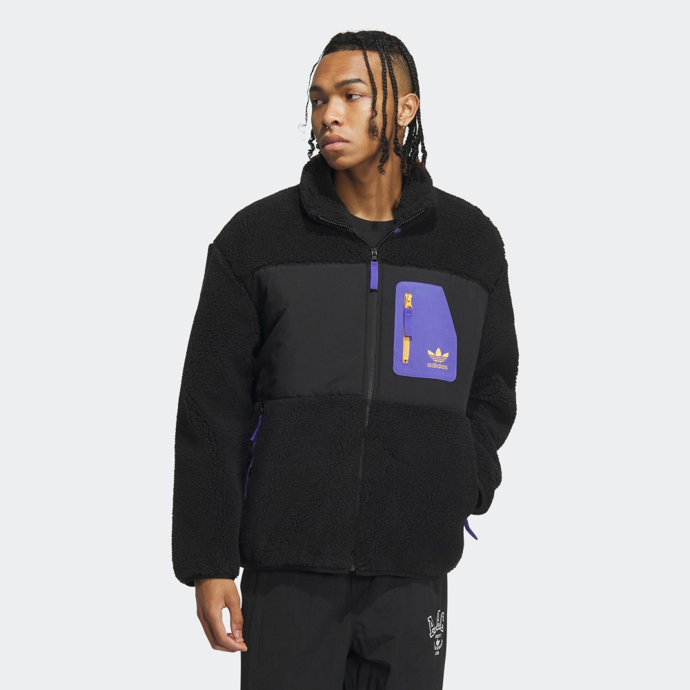 Adidas 運動外套｜含有再生材質的柔軟－运动品牌专卖