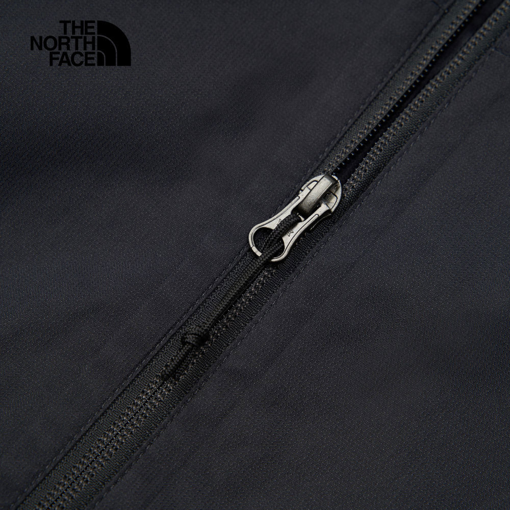 The North Face北面男款黑色防水透氣可調節連帽衝鋒衣｜8DMBJK3