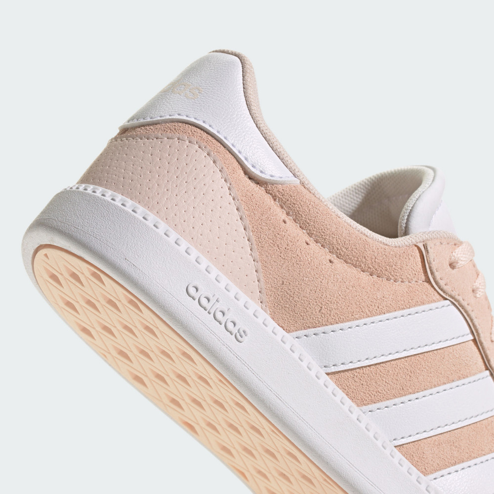 BREAKNET SLEEK 運動休閒鞋