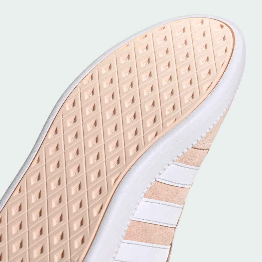 BREAKNET SLEEK 運動休閒鞋