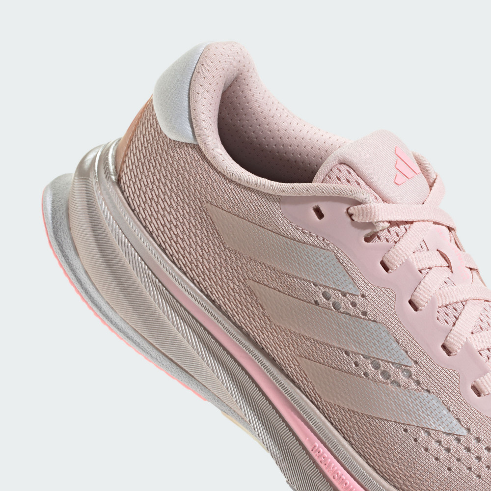 SUPERNOVA RISE 跑鞋