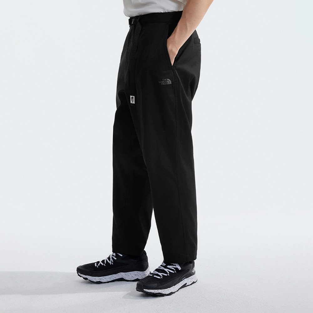 The North Face北面男款黑色吸濕排汗附可調節腰帶休閒長褲｜89YSJK3