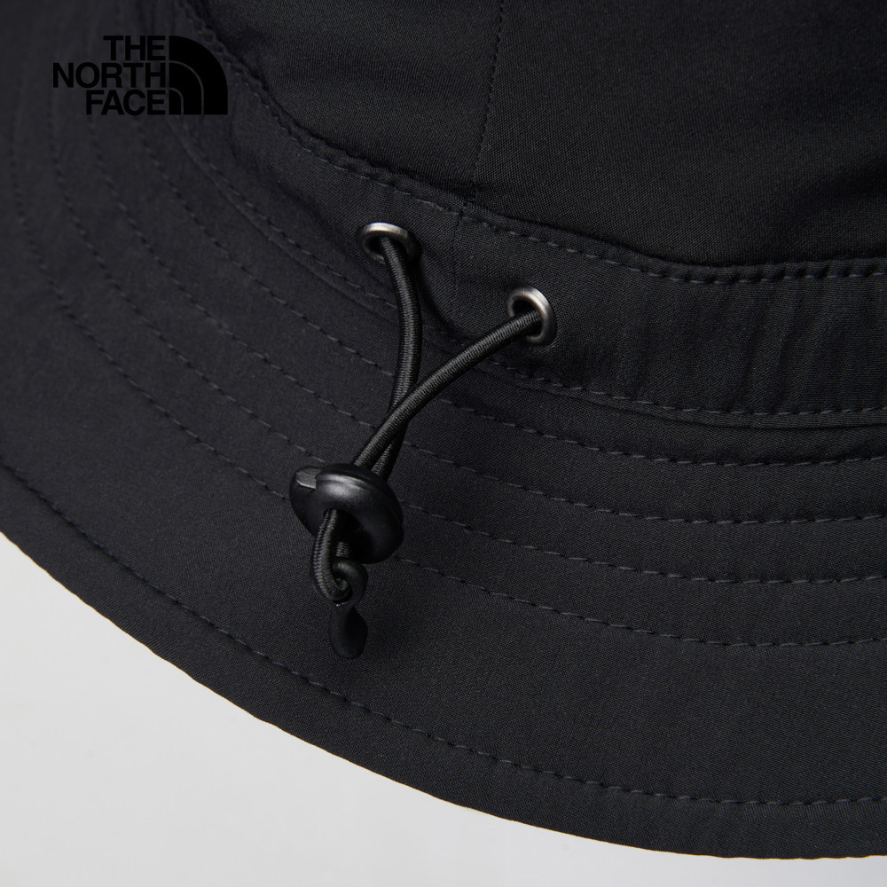 The North Face北面男女款黑色DWR防潑水雙面戴設計漁夫帽｜8CTJKX7