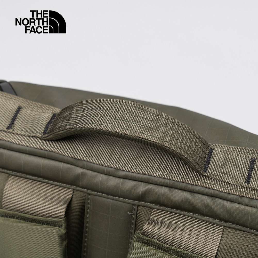 The North Face北面男女款綠色DWR防潑水耐用大容量休閒後背包｜81DO4WC