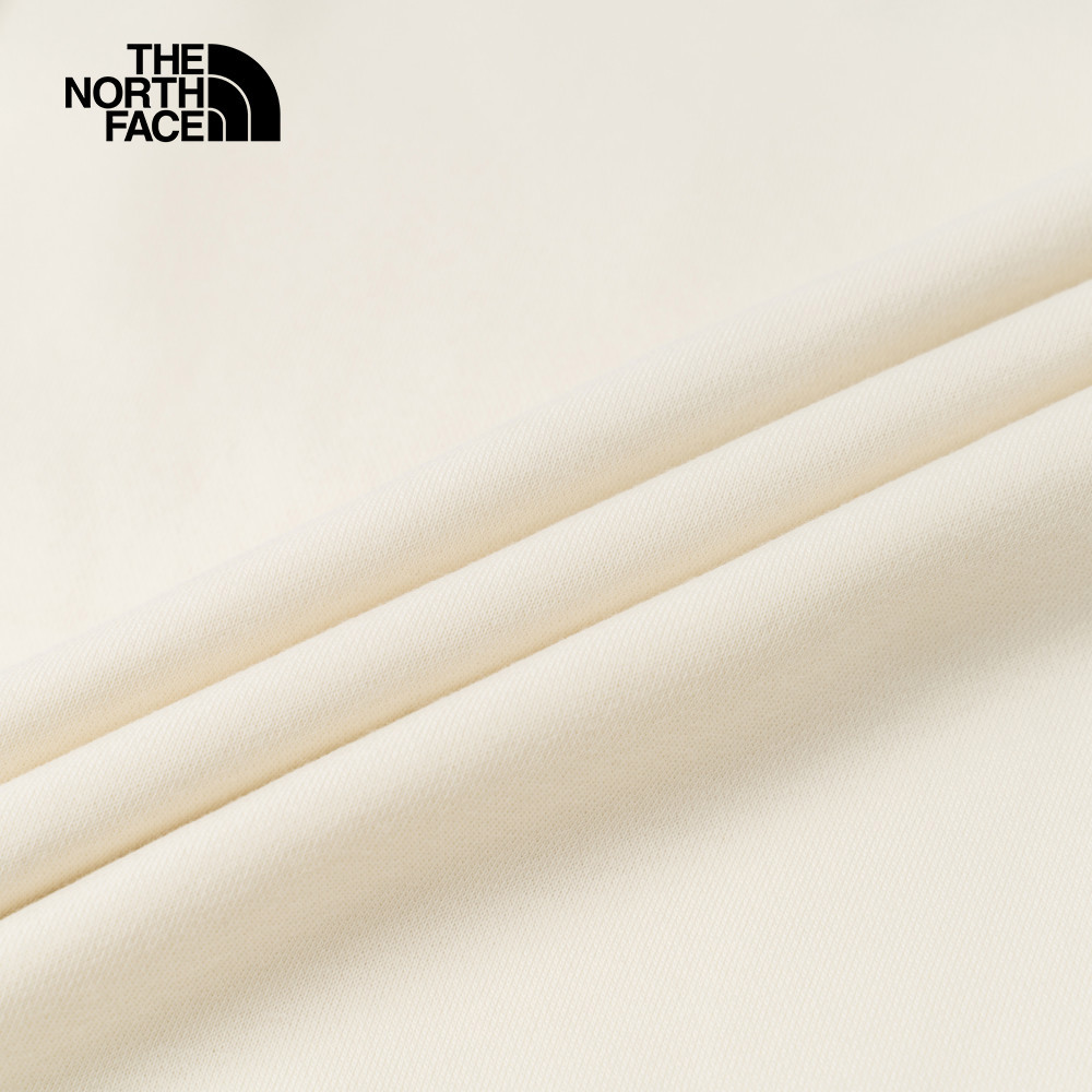 【10/27 00點限時搶購】The North Face北面男款米白色舒適保暖胸前趣味品牌印花長袖大學T｜8ATEQLI