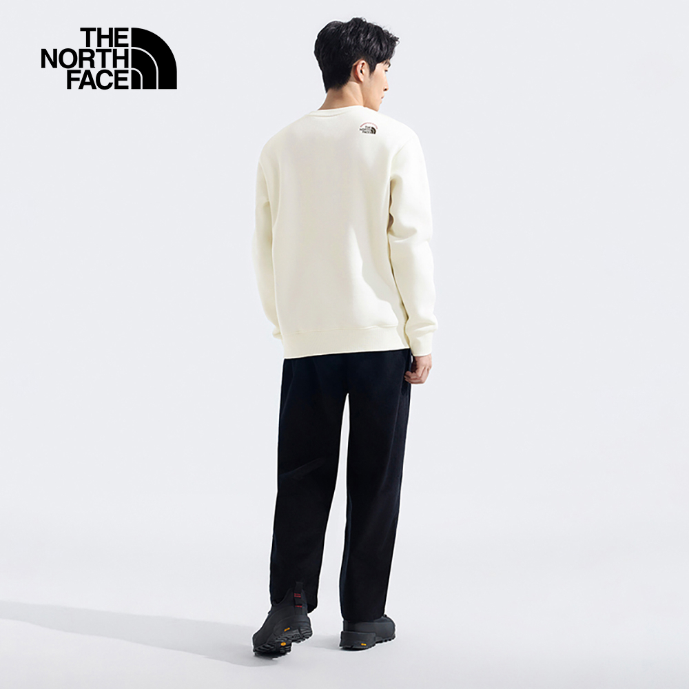 【10/27 00點限時搶購】The North Face北面男款米白色舒適保暖胸前趣味品牌印花長袖大學T｜8ATEQLI