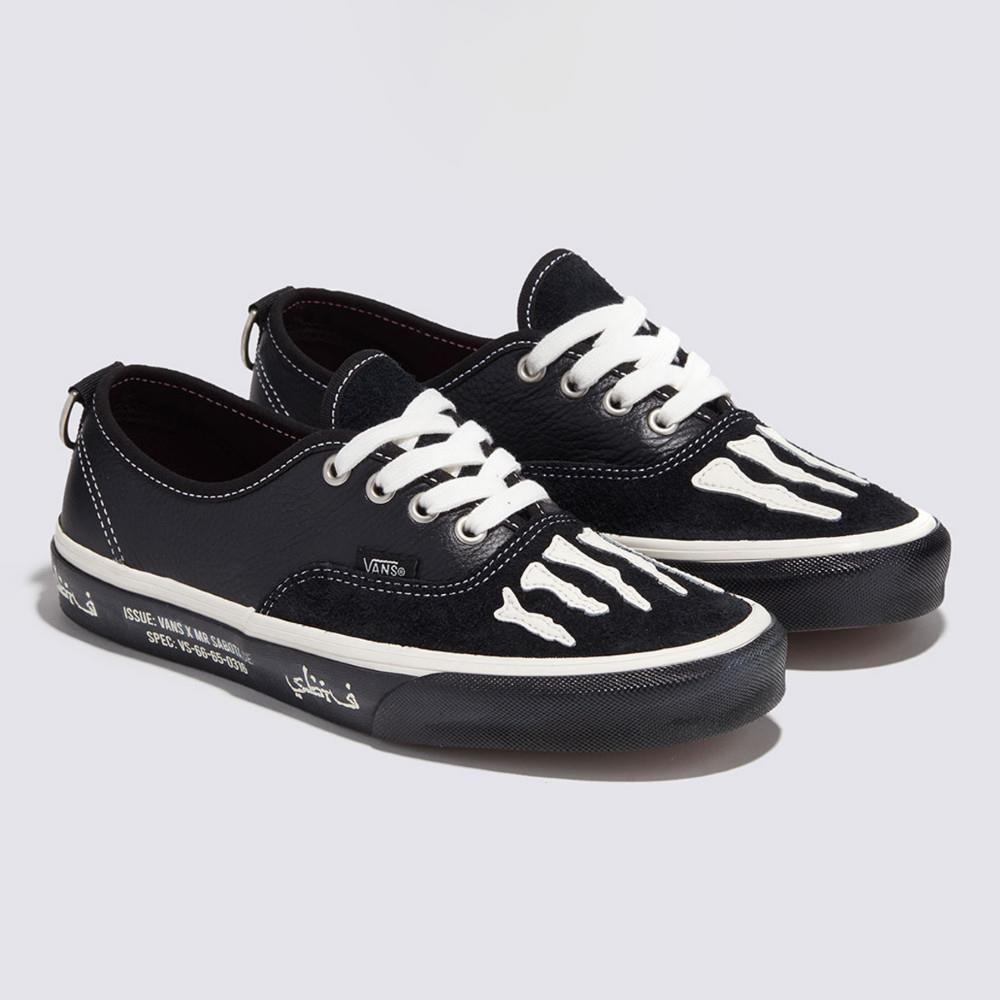 Vans Artist Collection - SBTG Authentic 男女款黑色滑板鞋