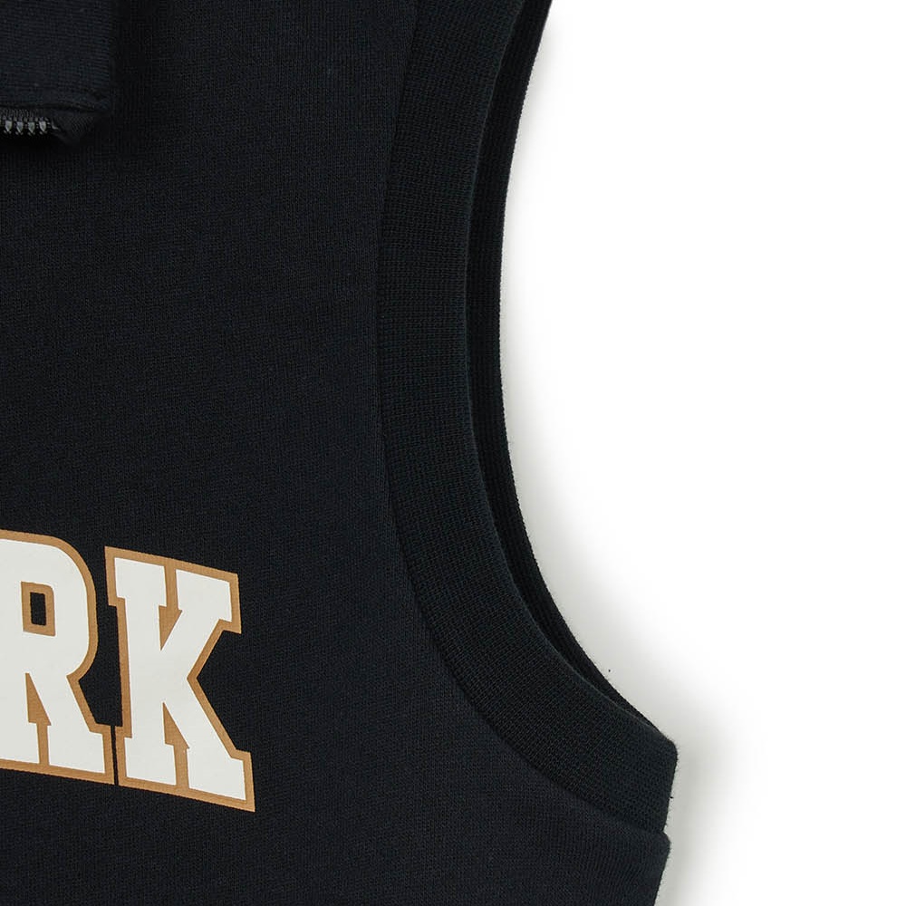 MLB KIDS 運動套裝 長袖T恤+背心+長褲 童裝 Varsity系列 紐約洋基隊 (7AS1V0346-50BKS)