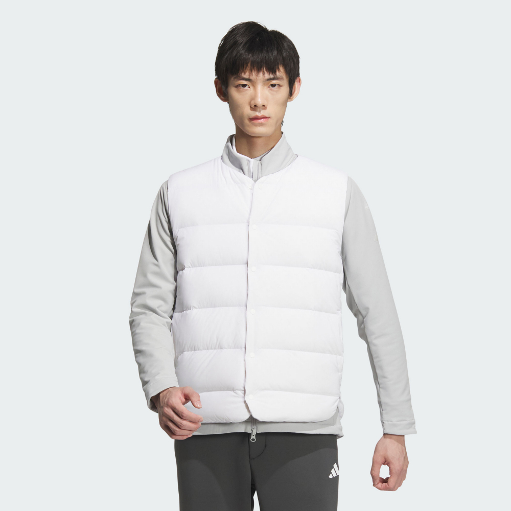 Adidas 羽絨外套｜含有再生材質的百搭－飛揚運動商城