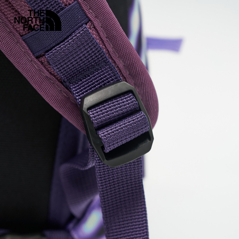 【10/27 00點限時搶購】The North Face北面男女款紫色DWR防潑水戶外休閒多功能滑雪後背包｜4VPU37O