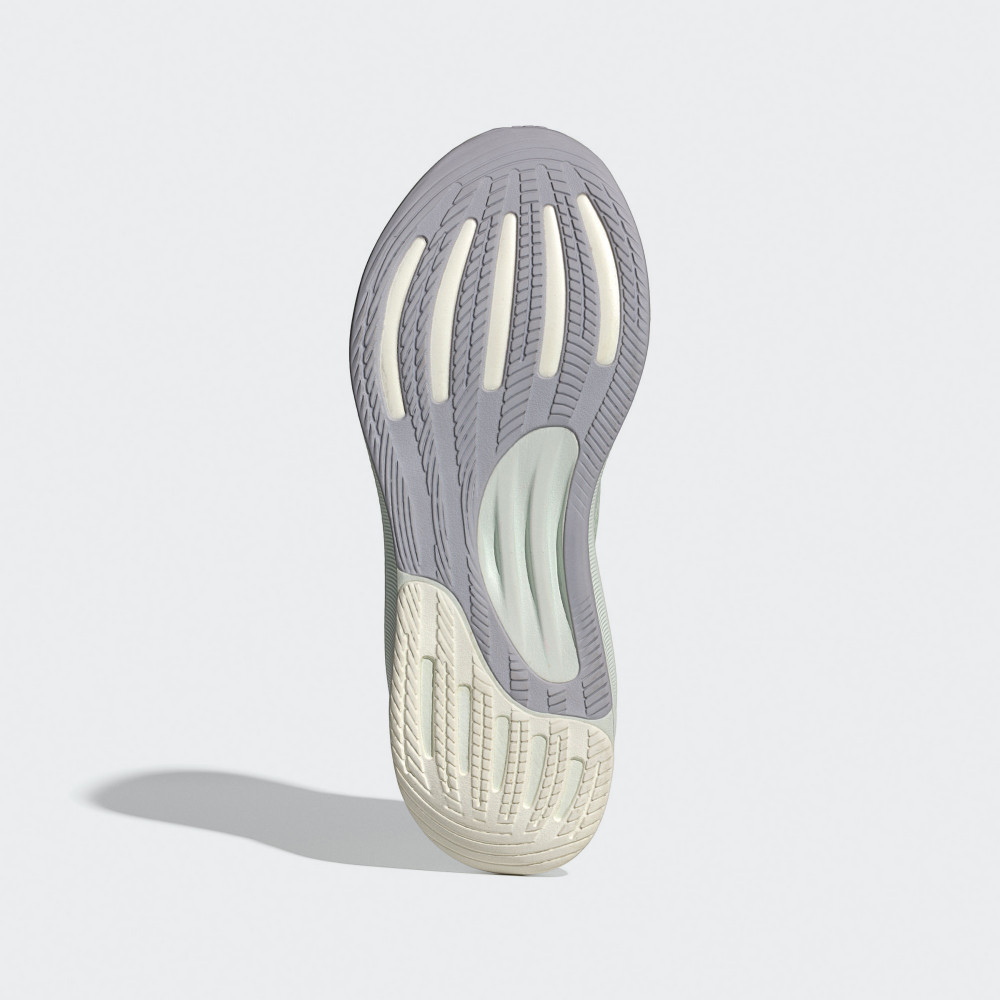 SUPERNOVA STRIDE 跑鞋