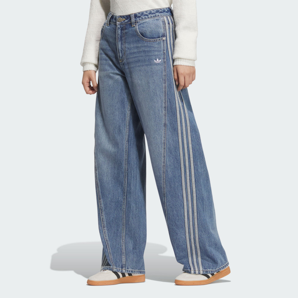 Adidas 牛仔長褲｜兩側綴經典三條紋的－騰躍運動商城