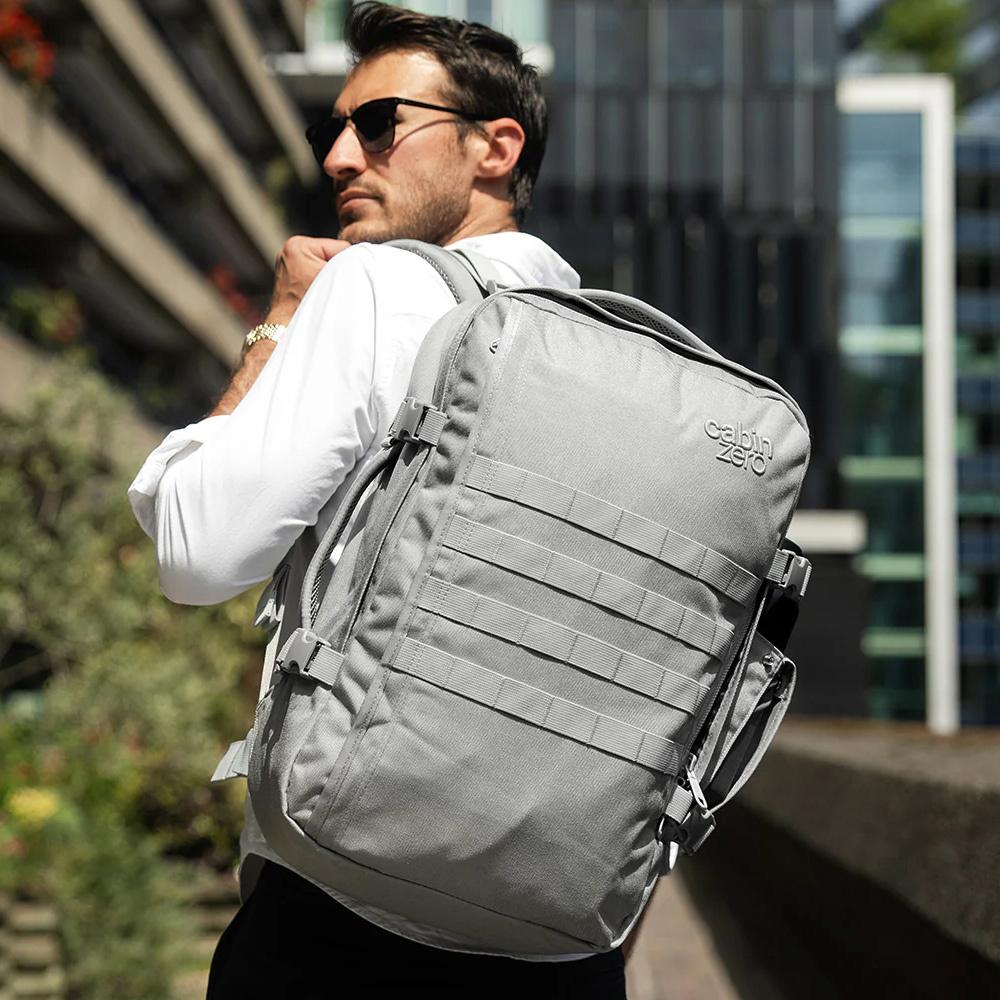 【CabinZero】英國輕旅登機後背包36L - 軍用款 霧晨灰2.0