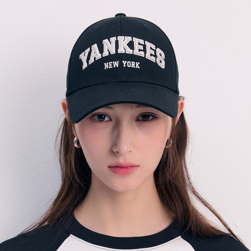 MLB 可調式硬頂水鑽Logo棒球帽 Varsity系列 紐約洋基隊 (3ACPV064N-50BKS)