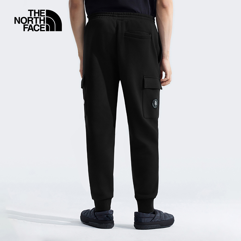【新年款】The North Face北面男款黑色保暖舒適多口袋運動休閒長褲｜8CFXJK3