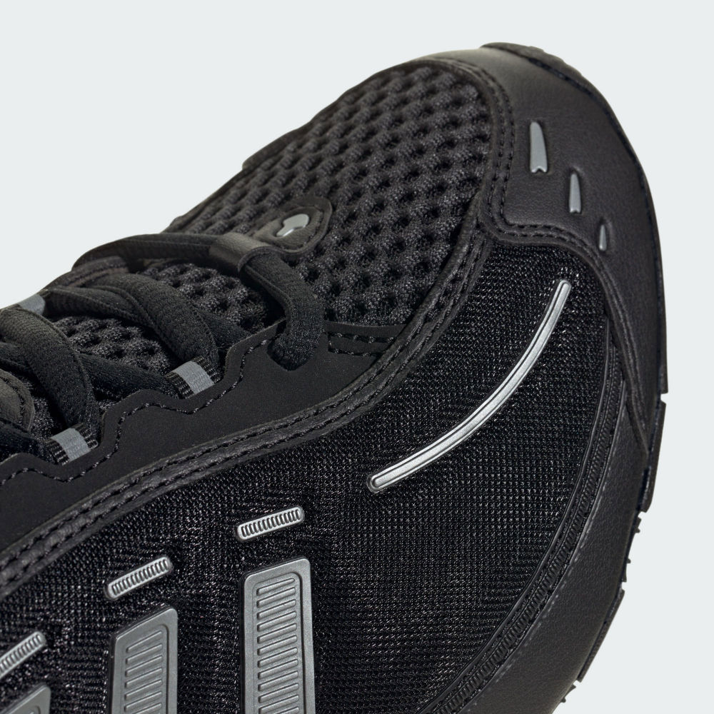 MEGARIDE O1 運動鞋