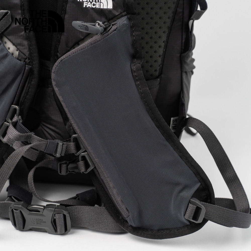 The North Face北面男女款黑色DWR防潑水後背包｜8BKHKT0