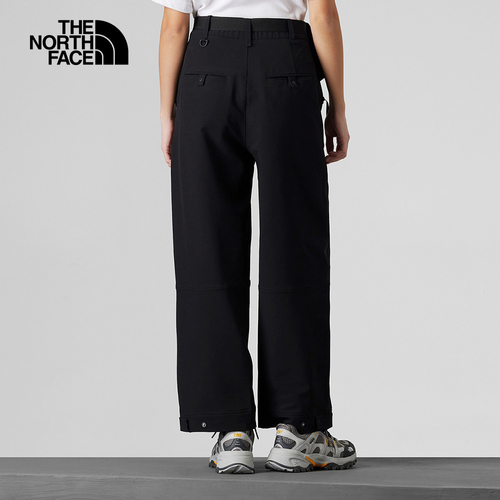 UE女款黑色DWR防潑水休閒長褲｜8CHZJK3