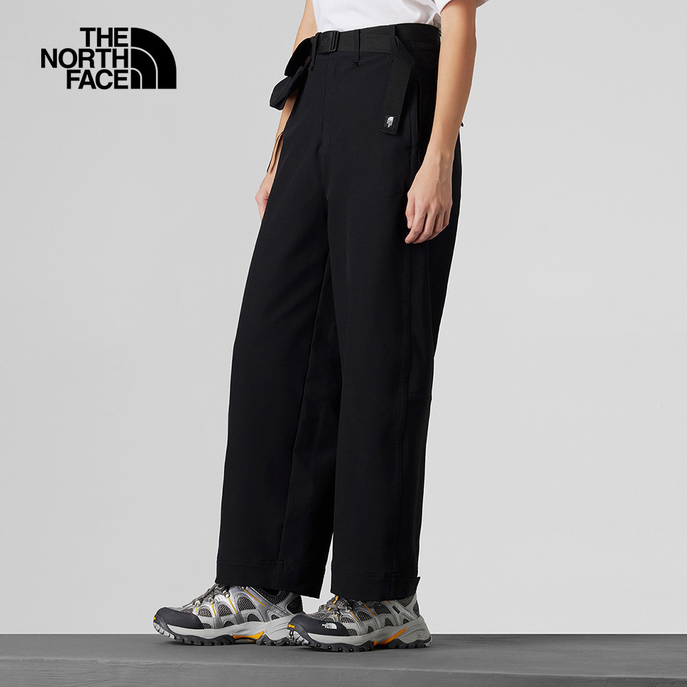 UE女款黑色DWR防潑水休閒長褲｜8CHZJK3