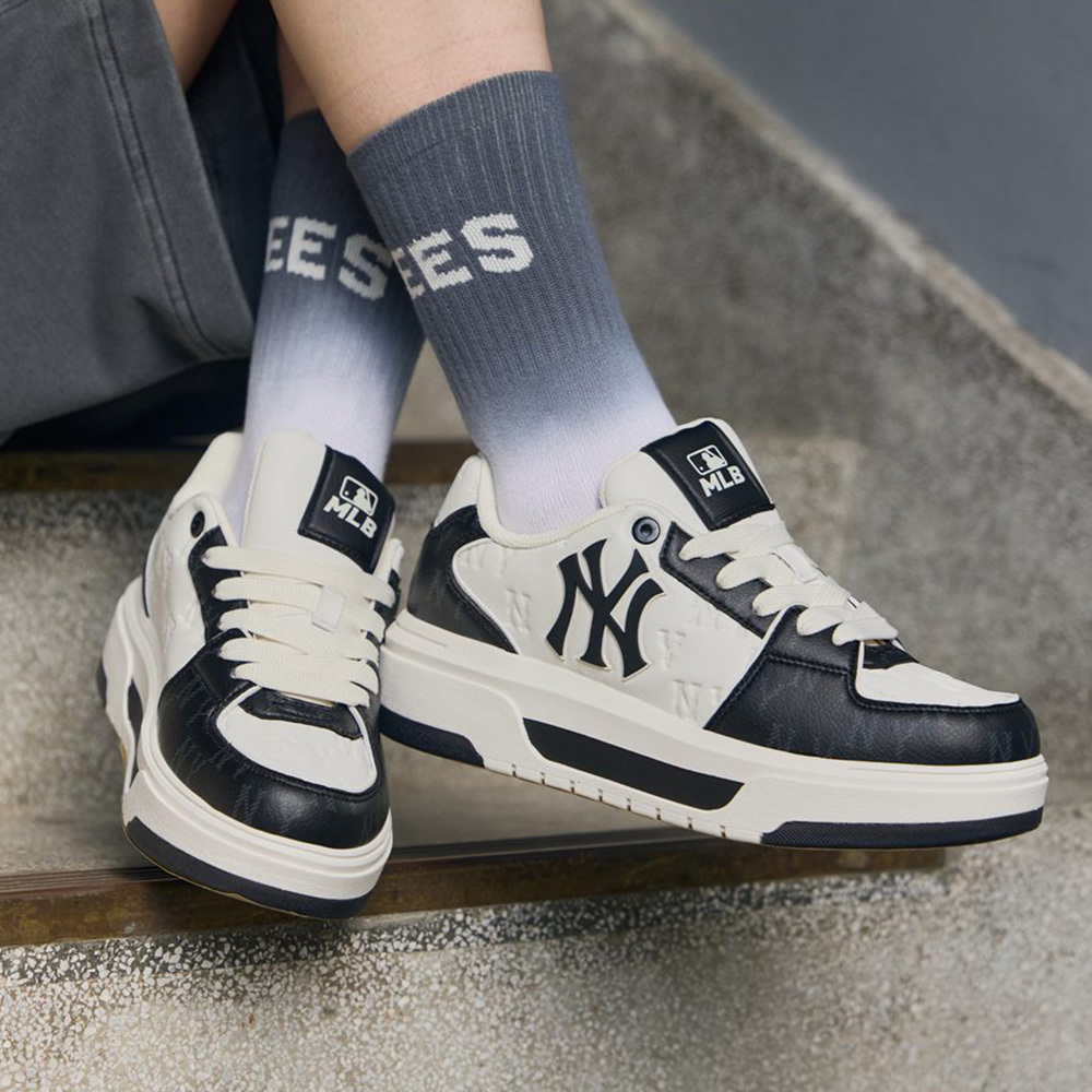 MLB Korea MLB Monogram老爹鞋 學長鞋 Chunky Liner系列 紐約洋基隊(3ASXM0