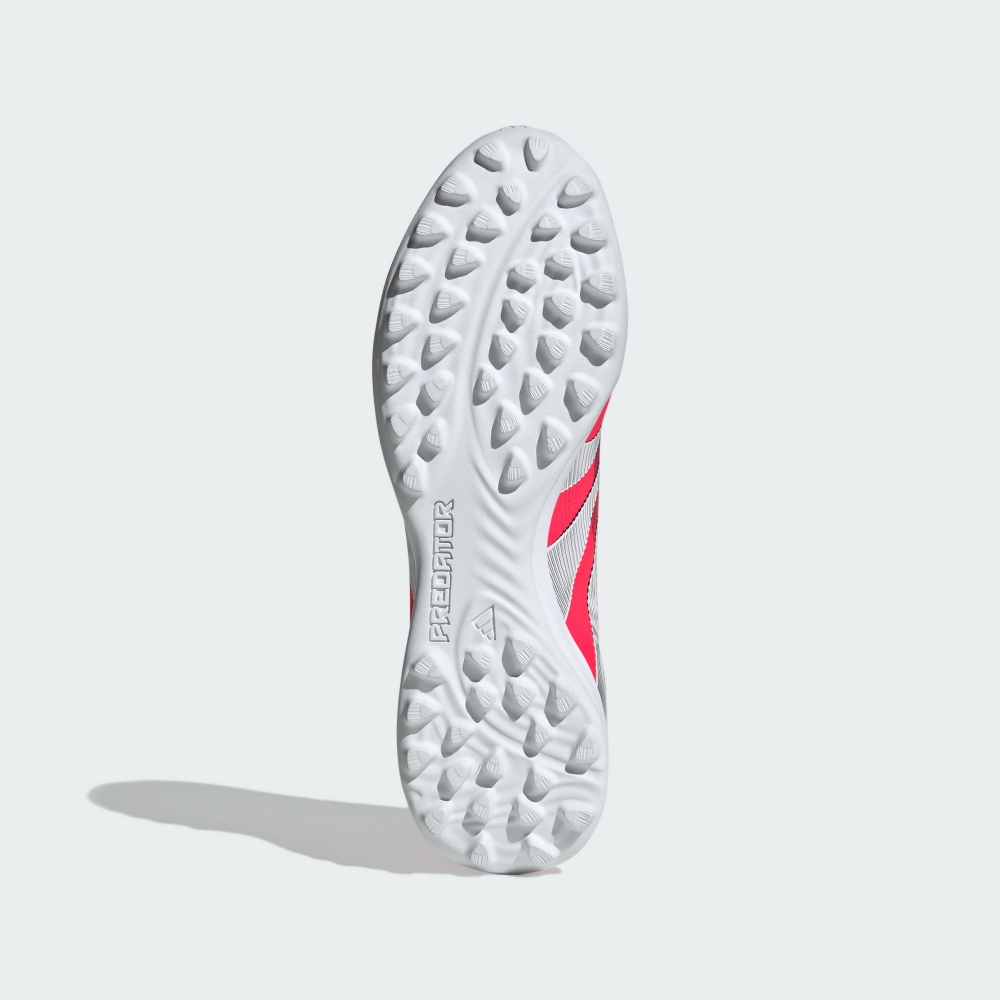 PREDATOR LEAGUE 足球鞋