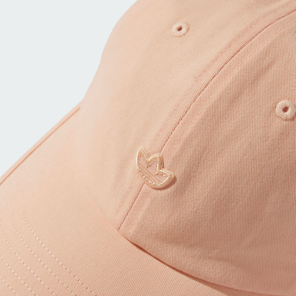 ESSENTIALS 棒球帽