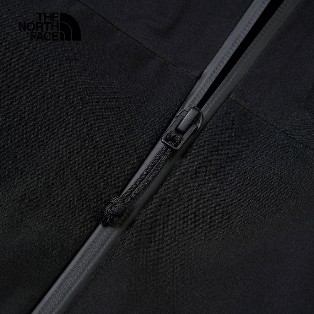 The North Face北面男款黑色DryVent防水透氣衝鋒衣｜8BWFJK3