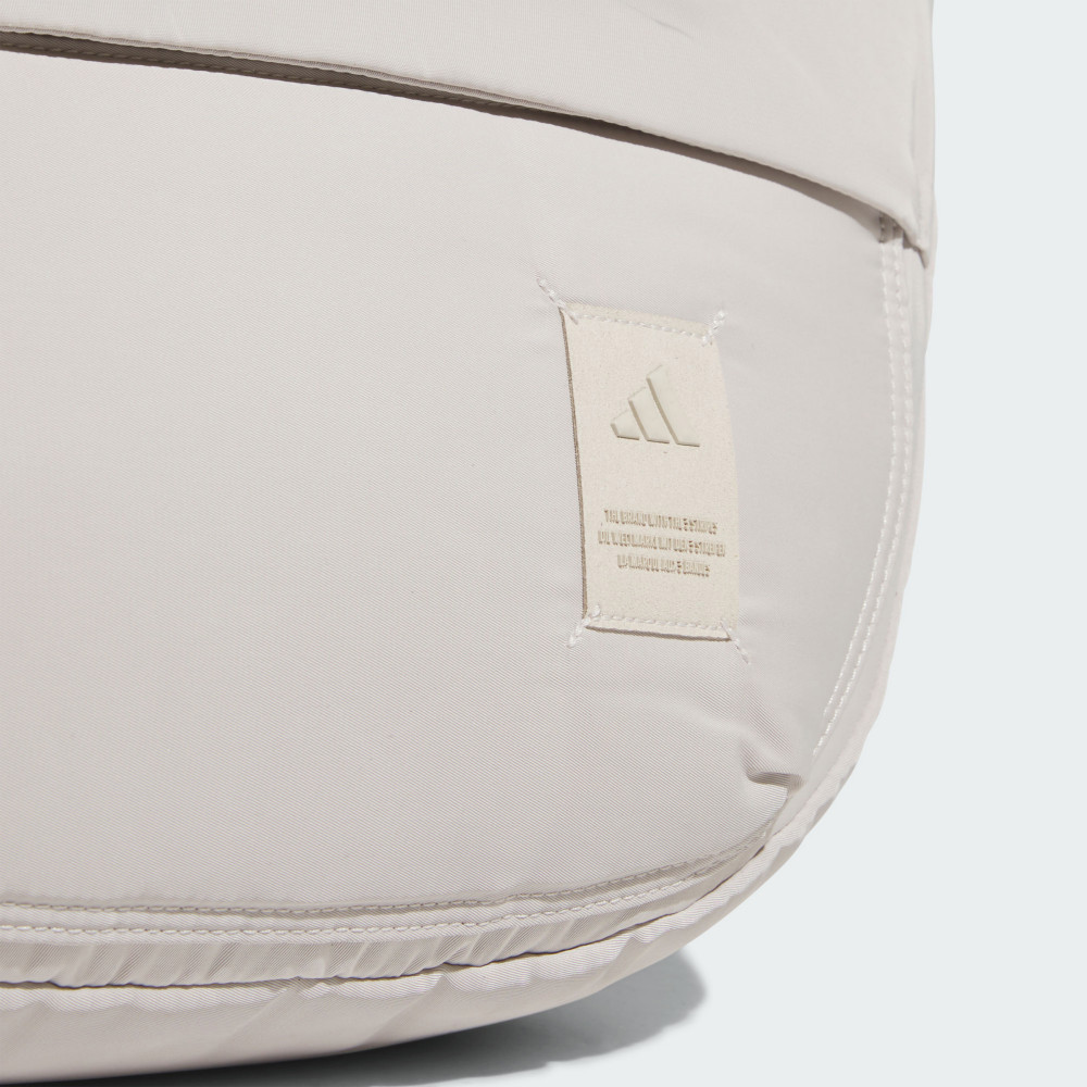 MUST HAVES 肩背包