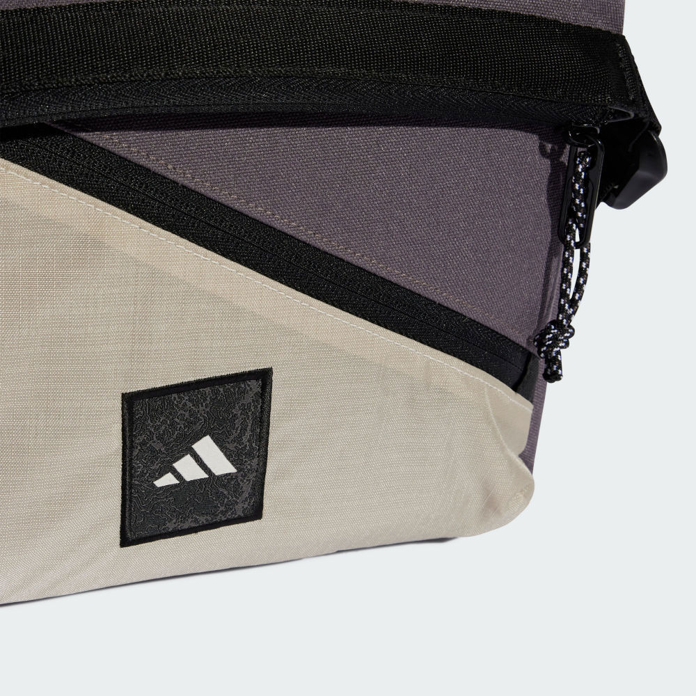 CITY EXPLORER 斜背包