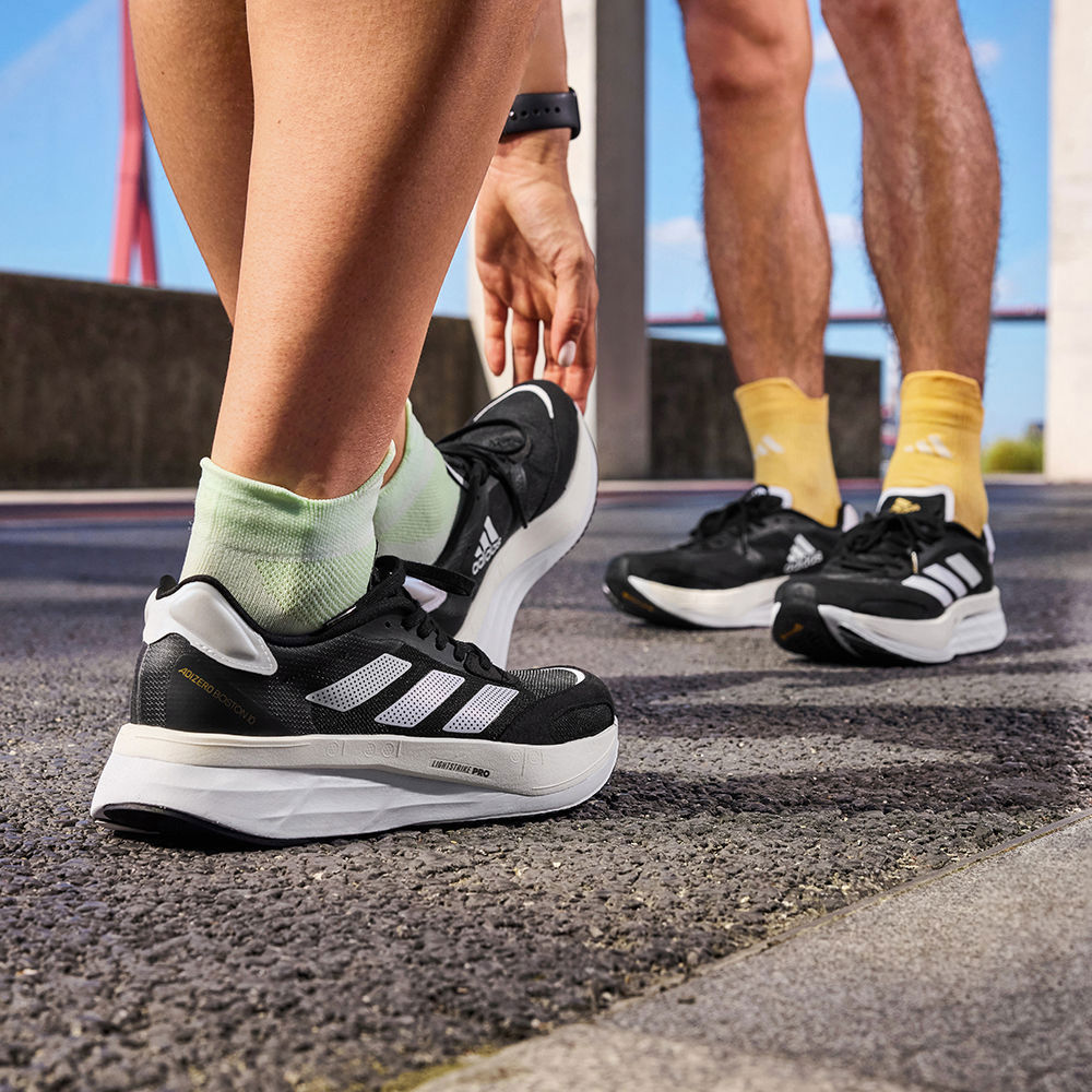 ADIZERO BOSTON 10 跑鞋