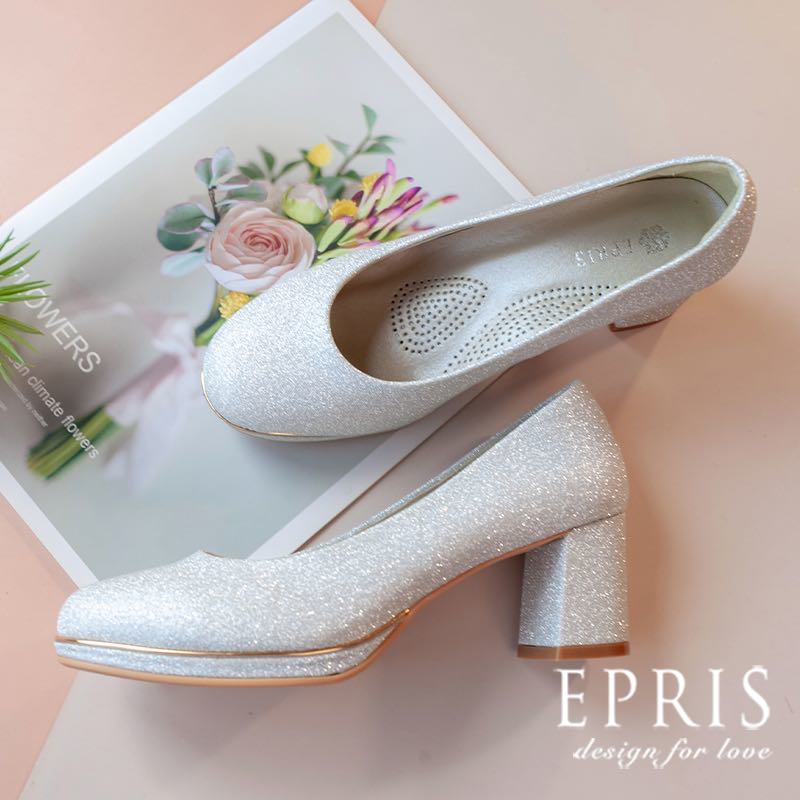 現貨 圓頭粗跟婚鞋推薦 豐潤迷人-P365-P366 包鞋 素面婚鞋 圓頭中跟鞋 銀色婚鞋 大碼鞋推薦 不磨腳時尚好搭配 21-26.5 EPRIS艾佩絲-時尚銀