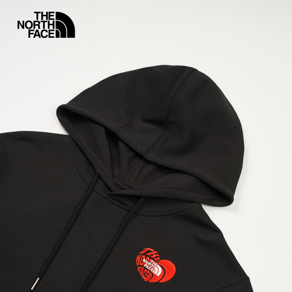 【10/24 12點週末限定】The North Face北面男女款黑色心型刺繡LOGO印花長袖帽T｜8D7SJK3
