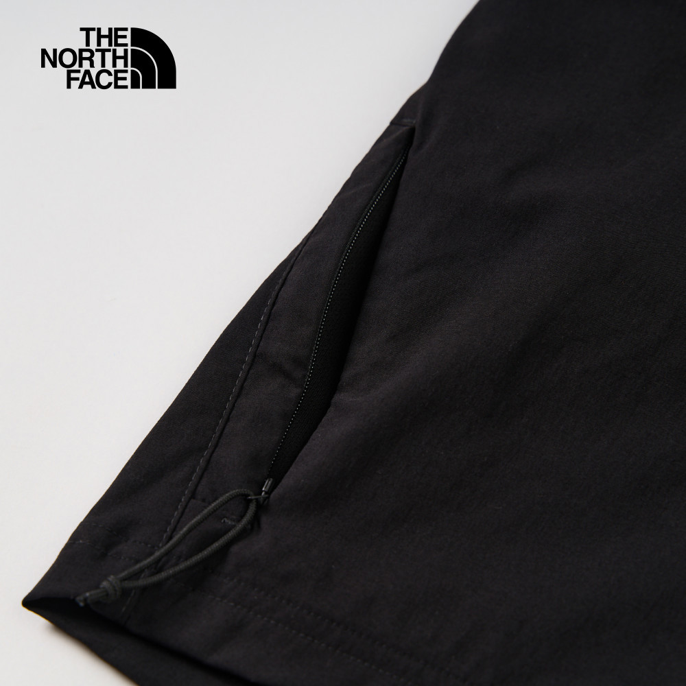 【10/26 12點限時搶購】The North Face北面女款黑色多口袋休閒短褲｜8EYTJK3
