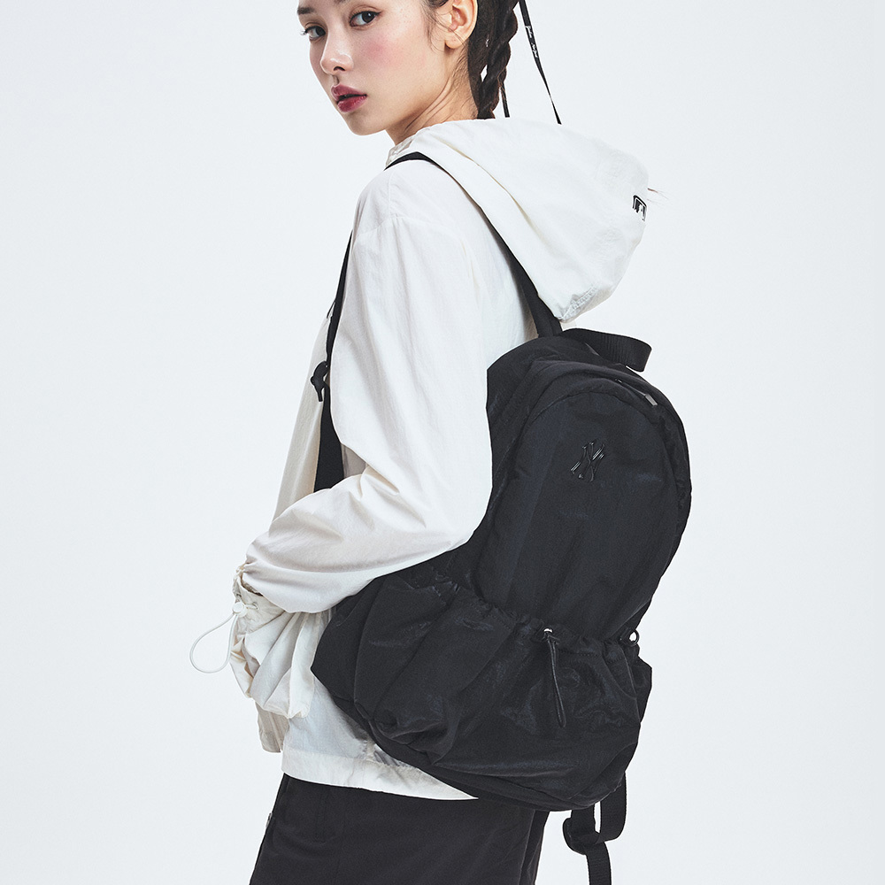 MLB 尼龍運動休閒後背包 紐約洋基隊 (3ABKA015N-50BKS)