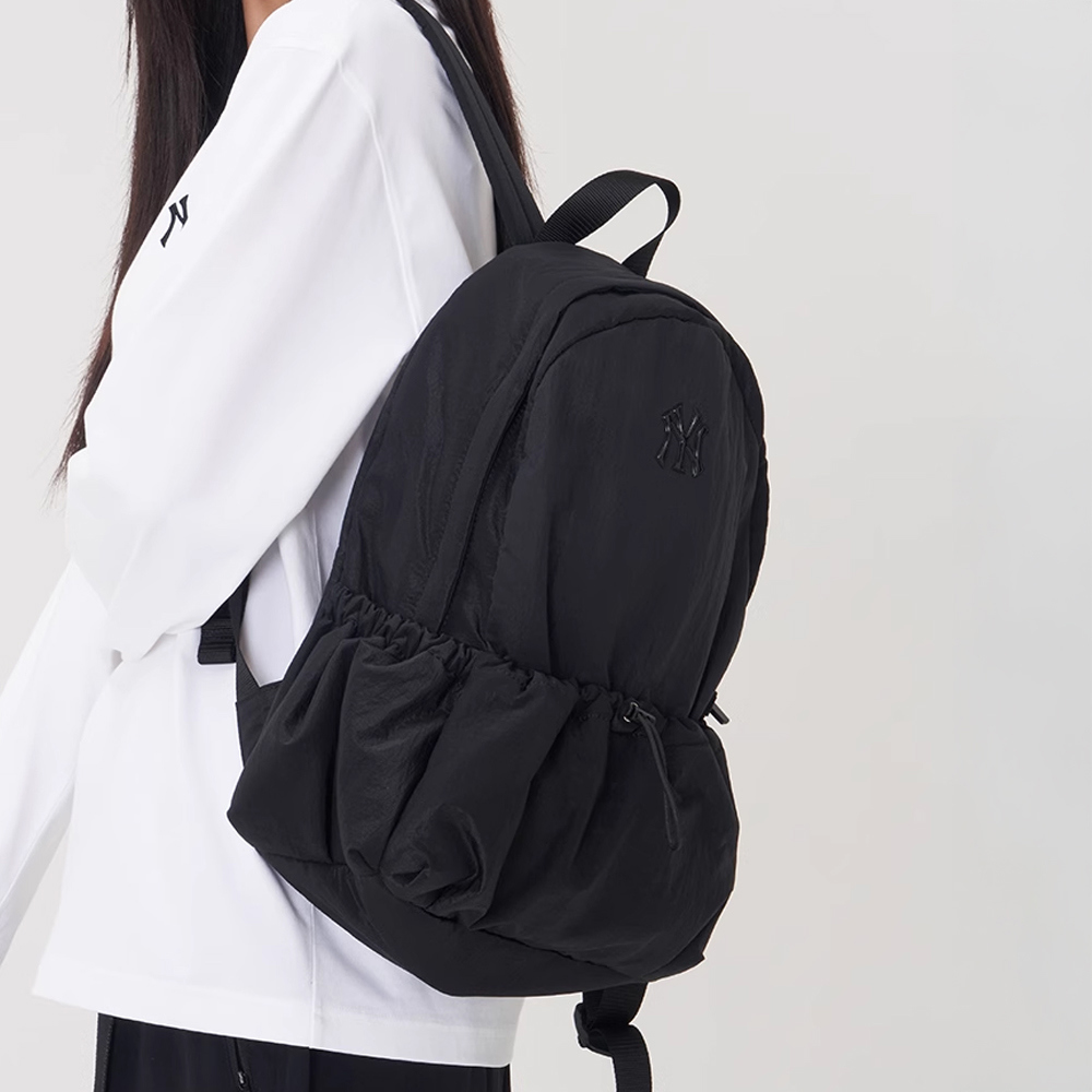 MLB 尼龍運動休閒後背包 紐約洋基隊 (3ABKA015N-50BKS)